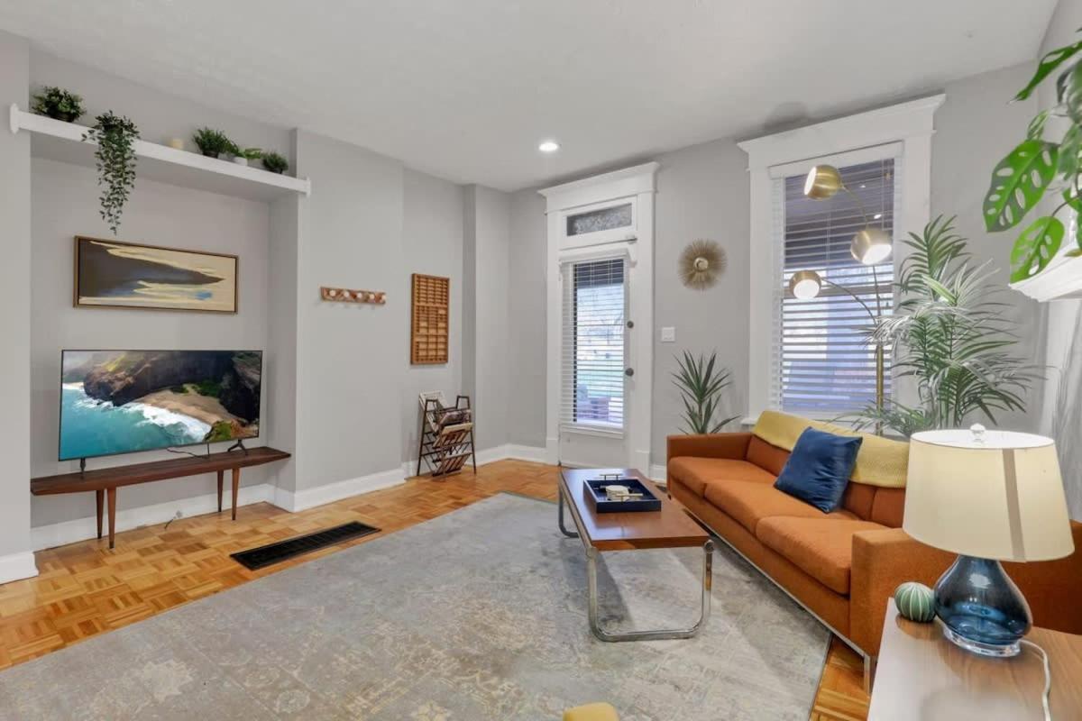 The Goodale House - 2 Units - 4 Bedroom 5 Bath *