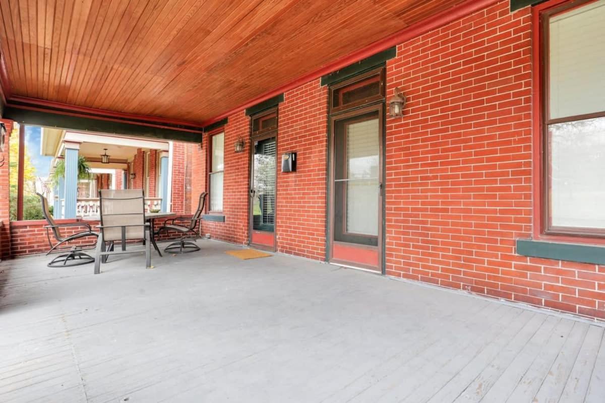 The Goodale House - 2 Units - 4 Bedroom 5 Bath