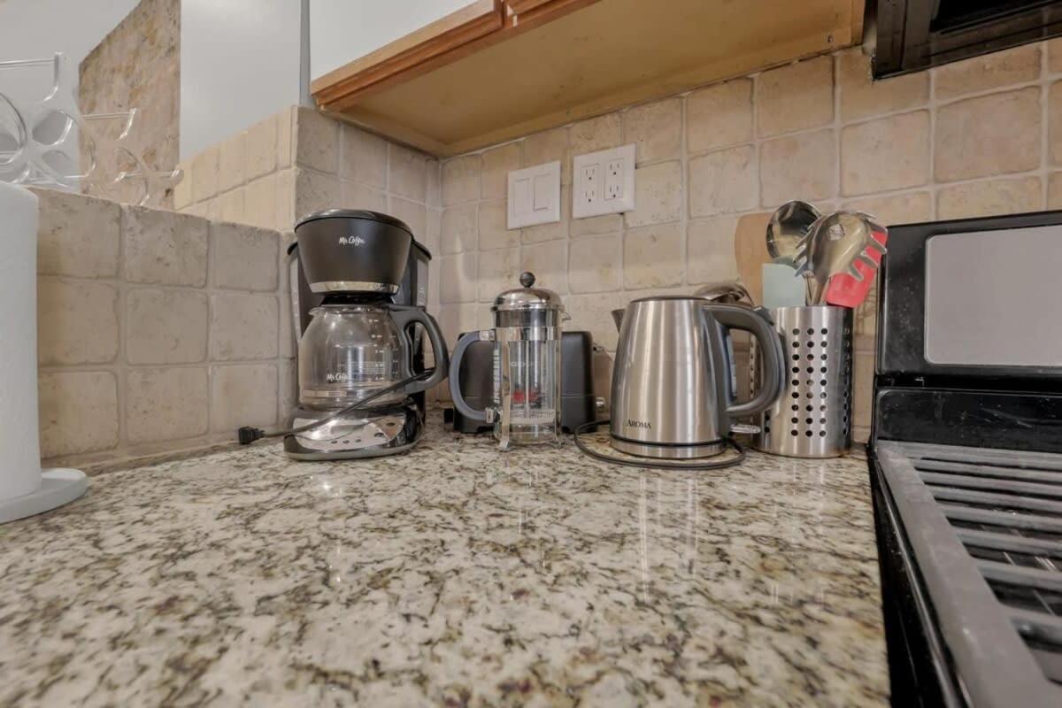 Holiday home The Goodale House - 2 Units - 4 Bedroom 5 Bath
